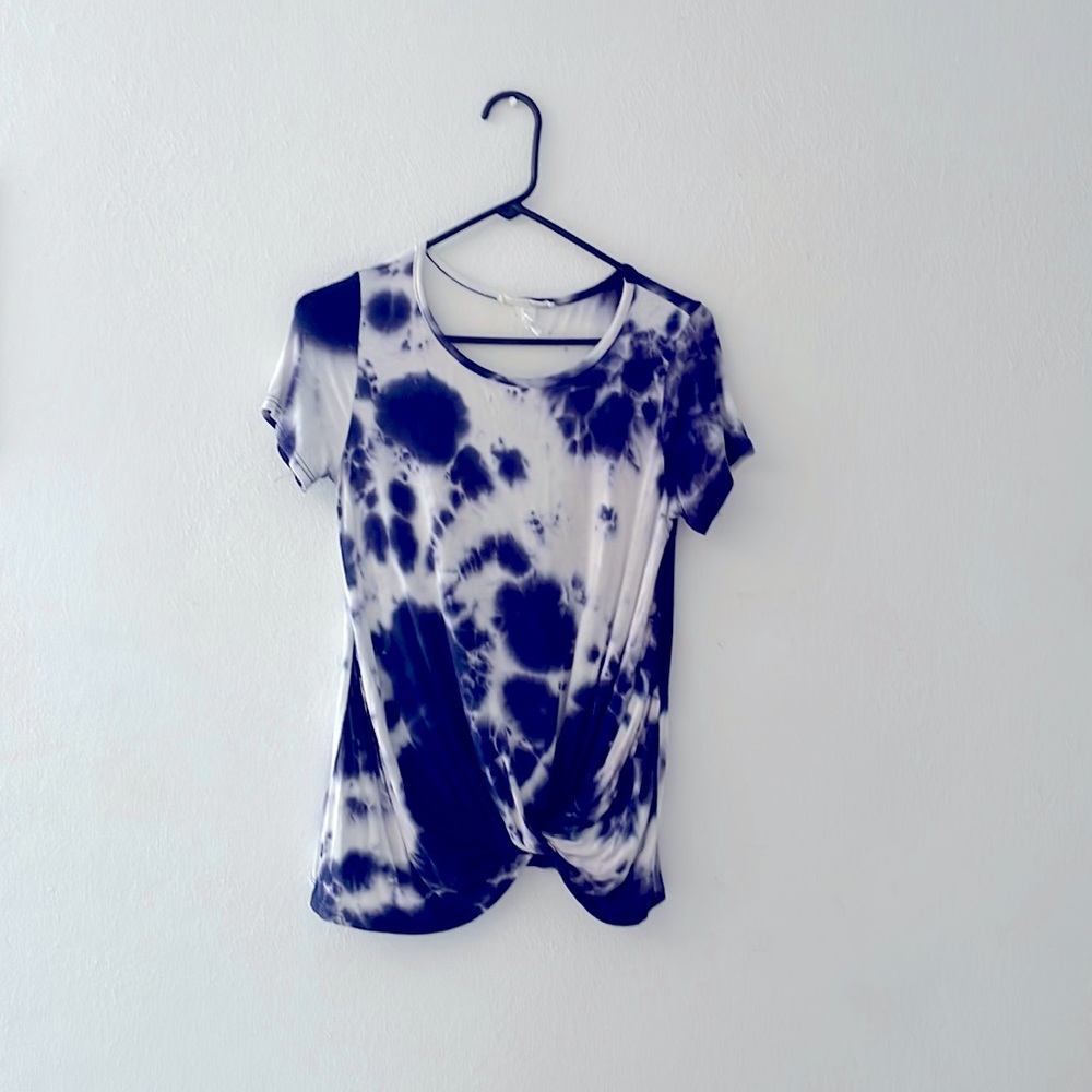 Nice dark blue tie dye shirt size small